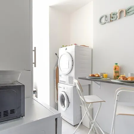 Dans Colocation - - Homestay *