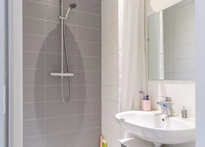 Accommodatie bij particulieren Dans Colocation - - *